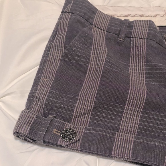 Aritzia Talula Plaid Shorts - Picture 2 of 6